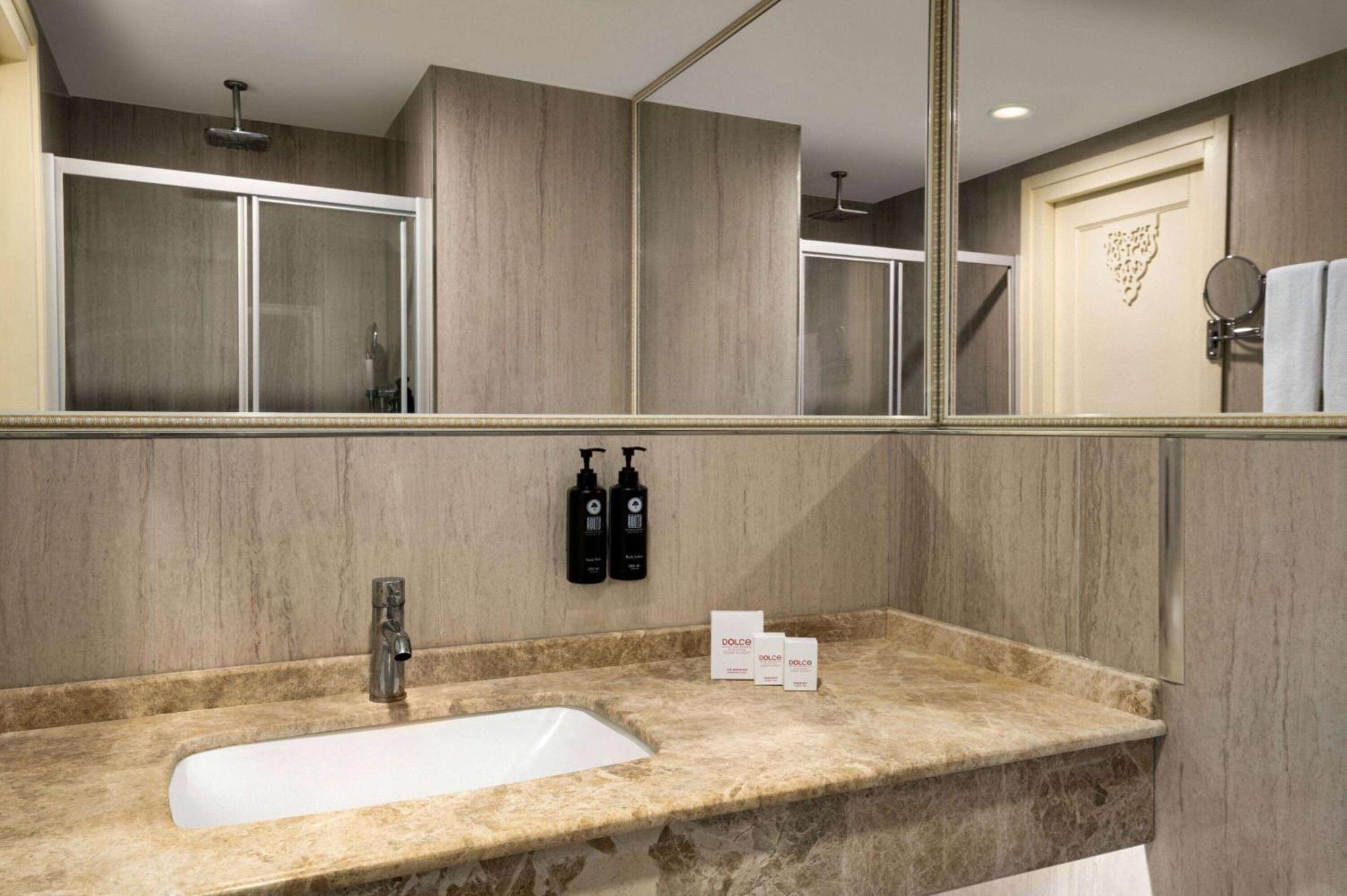 Dolce By Wyndham Cesme Alaçatı Exterior foto