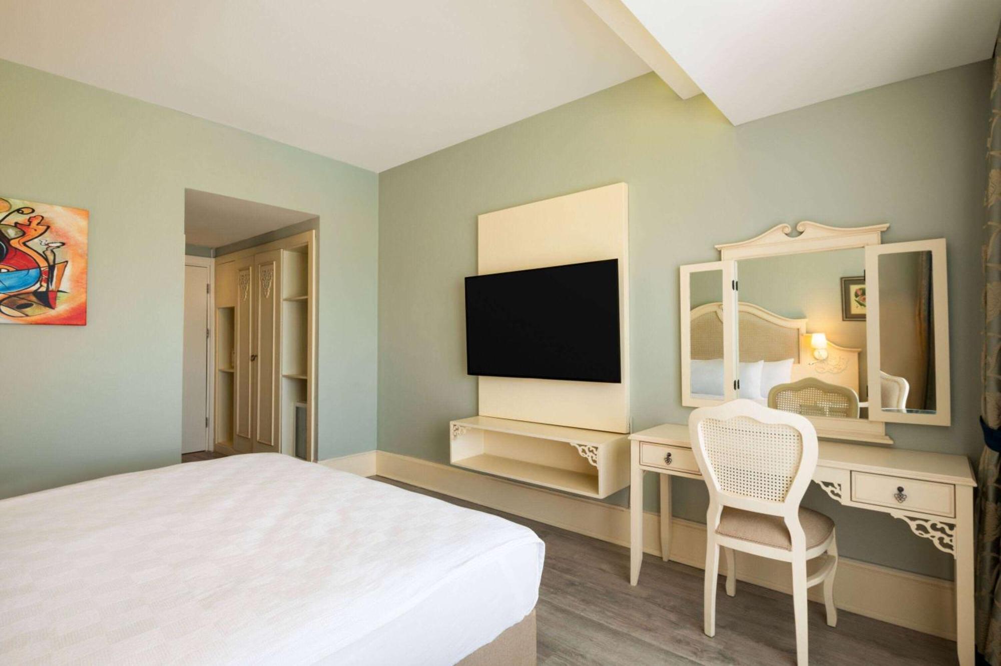 Dolce By Wyndham Cesme Alaçatı Exterior foto